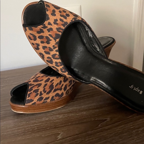Apt 9 Slip On Sandals Size 9 Animal Print Black Brown Peep Toe Coquettecore Sexy - Picture 9 of 10